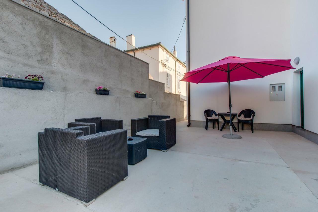 Leon & Rent A Quad Lägenhet Mali Lošinj